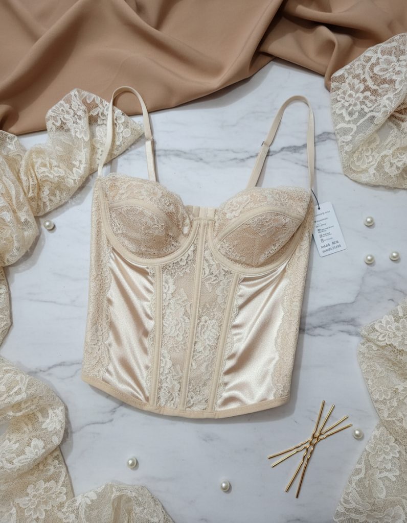 Corset Not Today Saten Beige Estilo Urbano