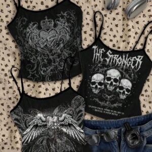 Top Musculosa Negra Estampas Dark Calaveras Alas Gótico