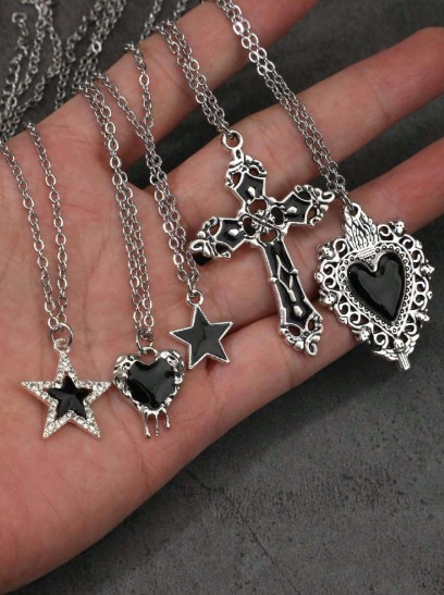 Collares Góticos Vintage – Dijes Alternativos Surtidos - Image 3