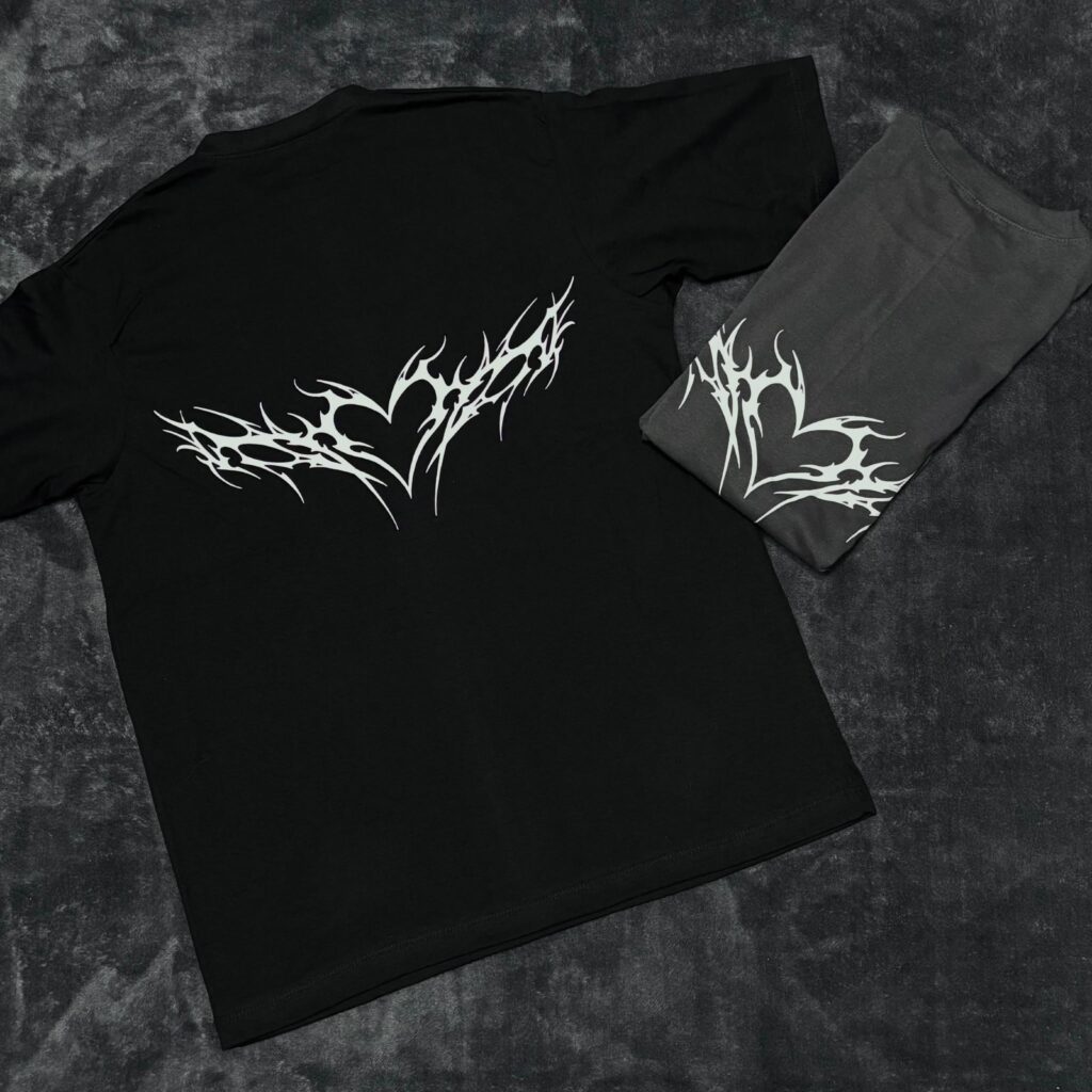 Remerón Oversize Corazon Tribal – Estampa Dark Urbana