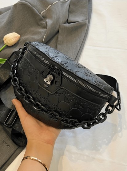 Riñonera Negra Con Cadena Y Calavera – Estilo Dark Urbano