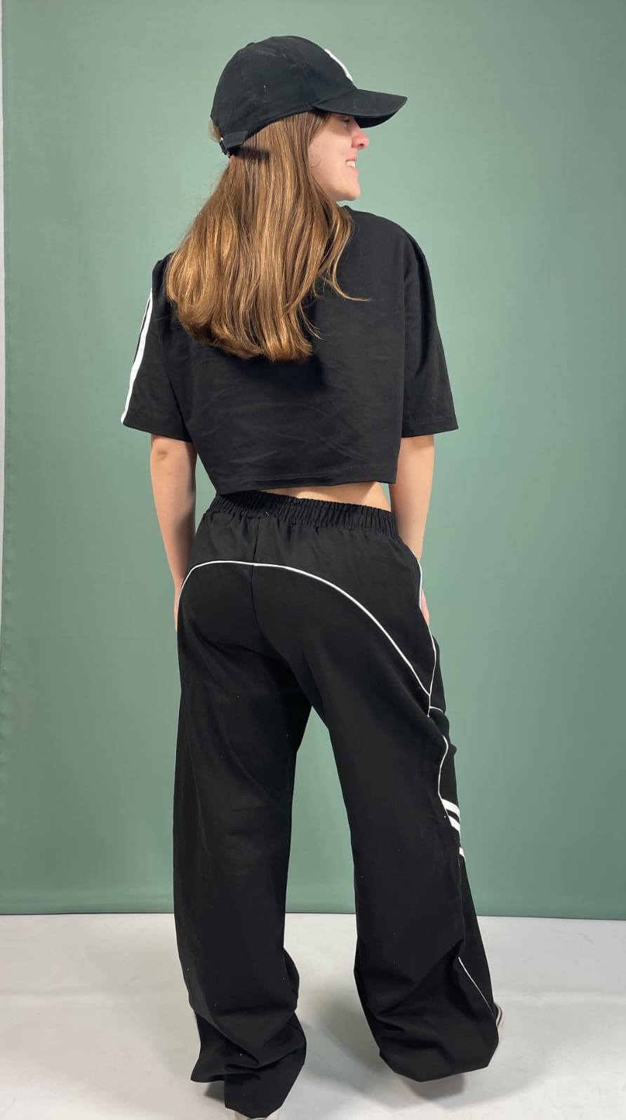 Pantalón Wide Leg Mujer – Rayas Laterales - Image 3