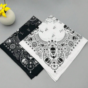 Bandana Gótica Negra con Calaveras y Estampa Dark