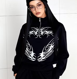 Buzo Oversize Dark Tribal – Streetwear Gótico