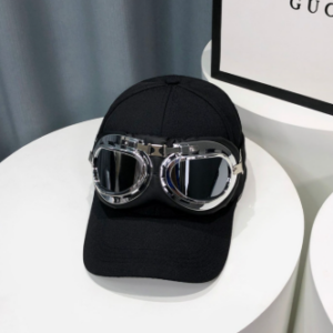 Gorra Negra con Lentes Aviador – Estilo Urbano Cyber Street